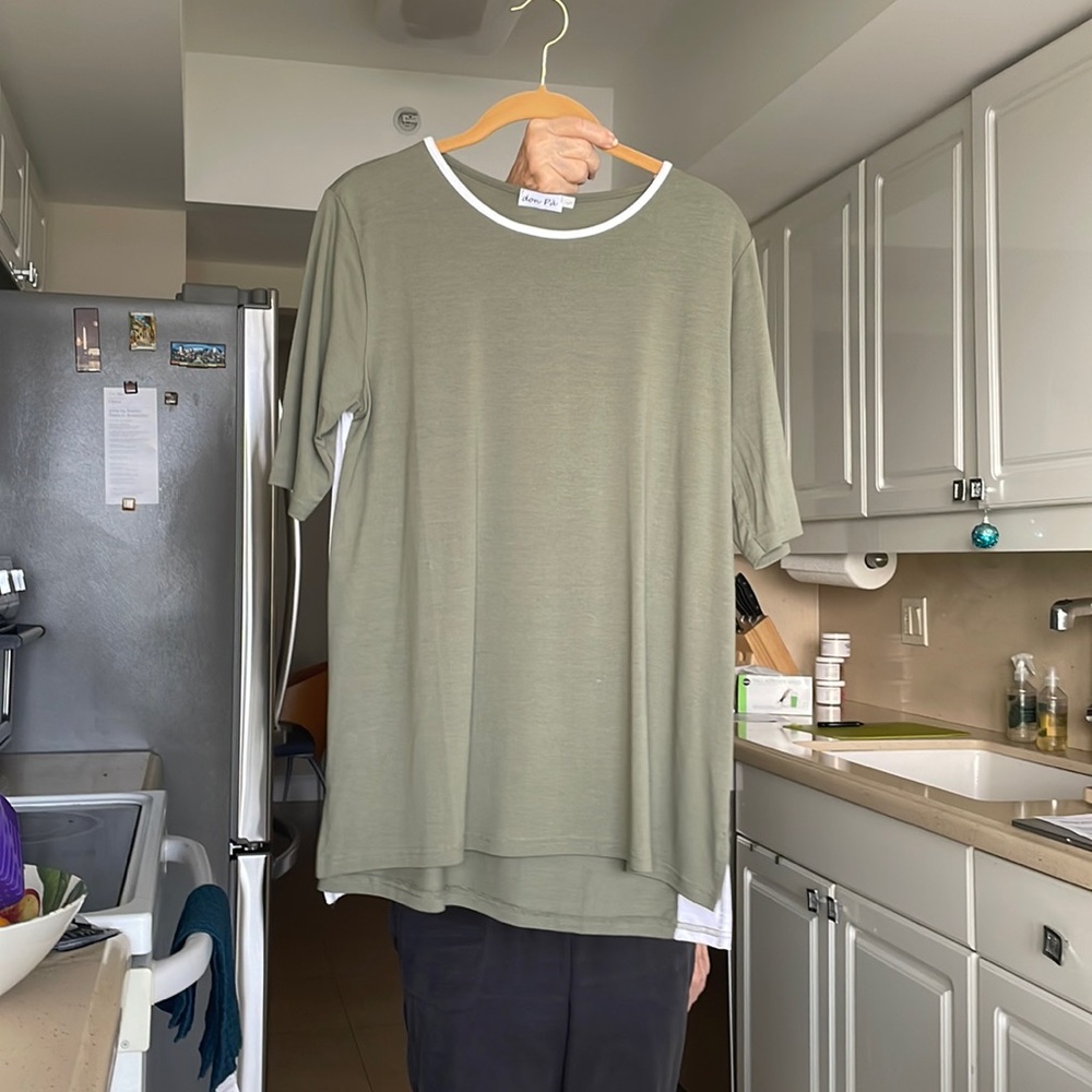 Brand new Italian top